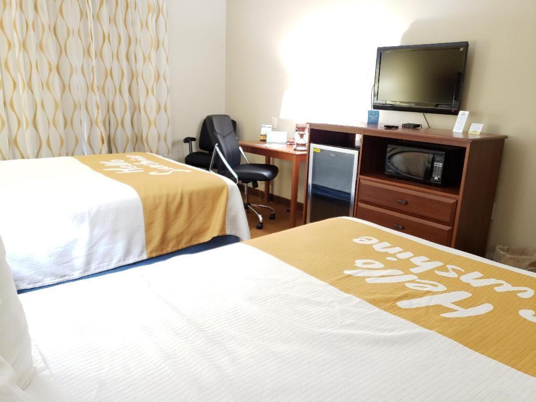 Days Inn By Wyndham Greensboro Nc Exterior foto